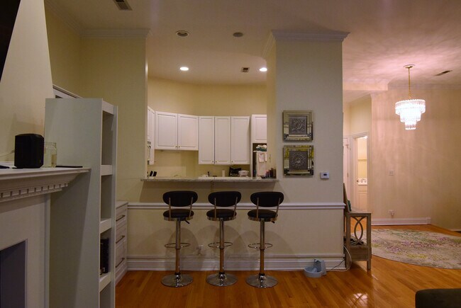 1154-1156 N Dearborn St, Chicago, IL 60610 - photo 5