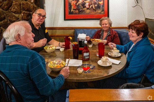 Locals can meet friends for dinner at one of the many restaurants in downtown Grand Blanc.