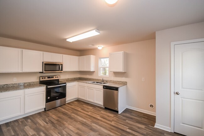 222 Saddle Brooke Trace, Brunswick, GA 31525 - photo 6