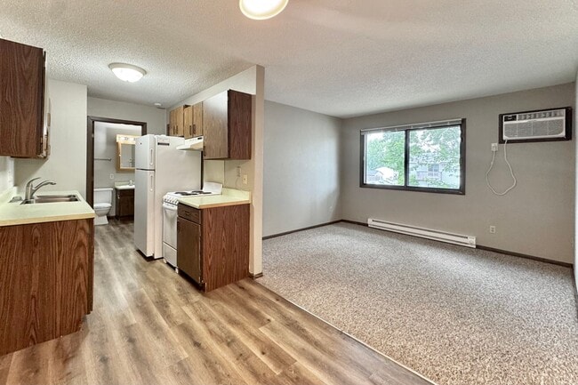 Glen Park 01, River Falls, WI 54022 - photo 6