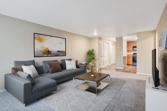 100 Village Blvd S, Baldwinsville, NY 13027