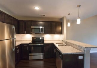 900 Prairie St, Paola, KS 66071