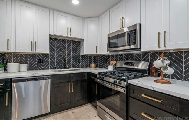 5463 San Onofre Terrace, San Diego, CA 92114 - photo 3