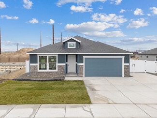 1200 9th Ave NE, Quincy, WA 98848