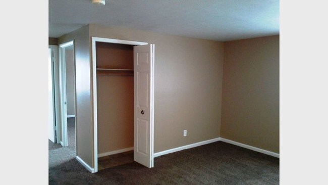 Maple Highlands Apartments, Maple Heights, OH 44137 - photo 6