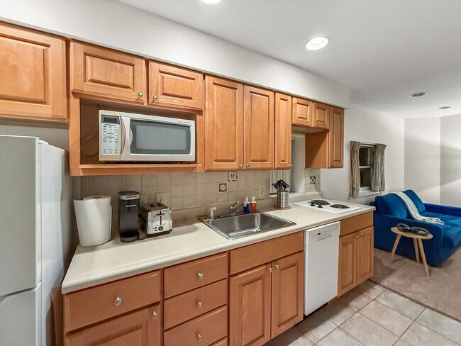 250 S 17th St unit ID1285556P, Philadelphia, PA 19103 - photo 7