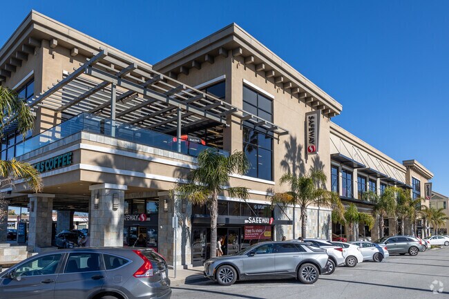 Safeway in Telescope Hills, Millbrae, anchors a bustling shopping plaza with dining options.