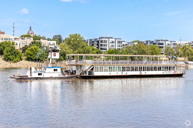 The Jonathan Paddleford offers daily sightseeing tours on the Mississippi.