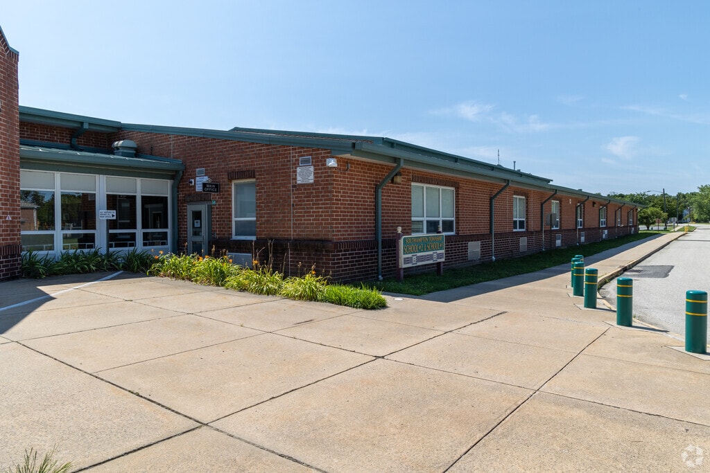 Southampton Twp School #3 has a student-teacher ratio of 11-1.