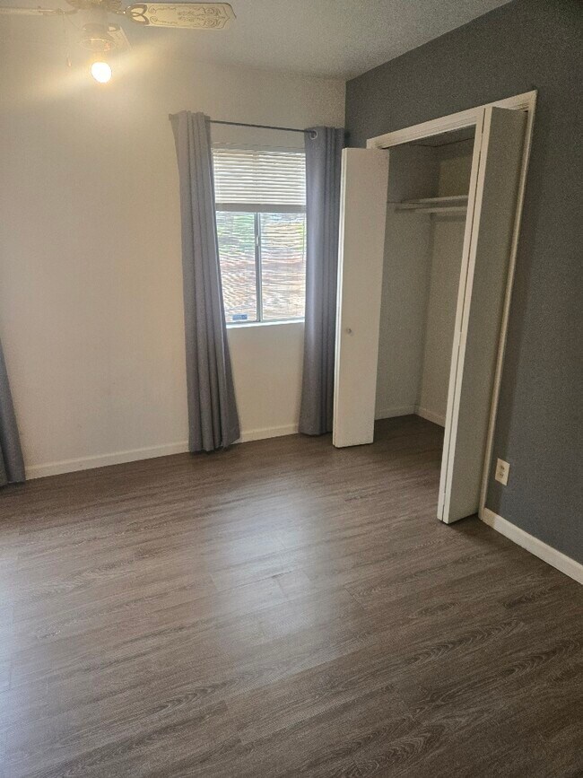 7253 Capps Ave, Reseda, CA 91335 - photo 4