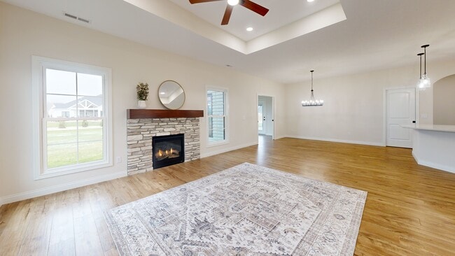 2213 Golfview Dr, Auburn, IN 46706 - photo 3