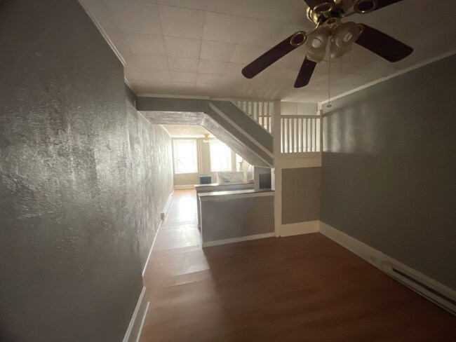 403 E Norwegian St, Pottsville, PA 17901 - photo 5