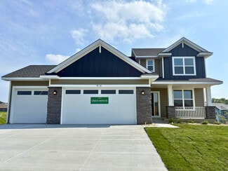 914 Milborne Ln NW, Rochester, MN 55901