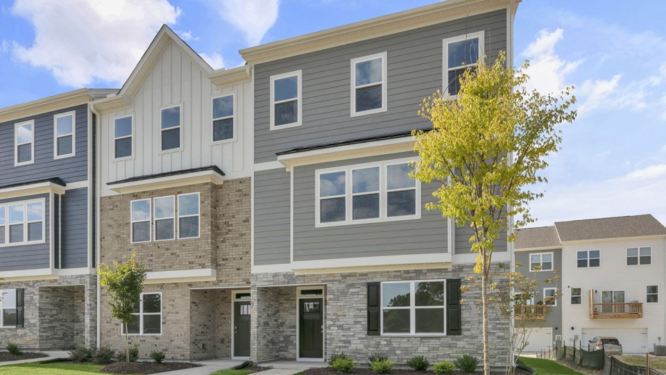 601 Dorset Stream Dr unit 36205225, Fuquay Varina, NC 27526 - photo 1