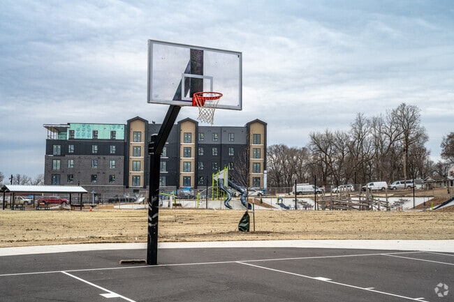 Cannery Park has a basketball hoop.