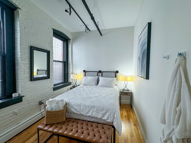 13 Stanhope St unit 13-19 2A, Boston, MA 02116 - photo 3