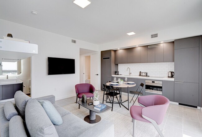 209 NE 3rd St unit ID1028780P, Miami, FL 33132 - photo 7