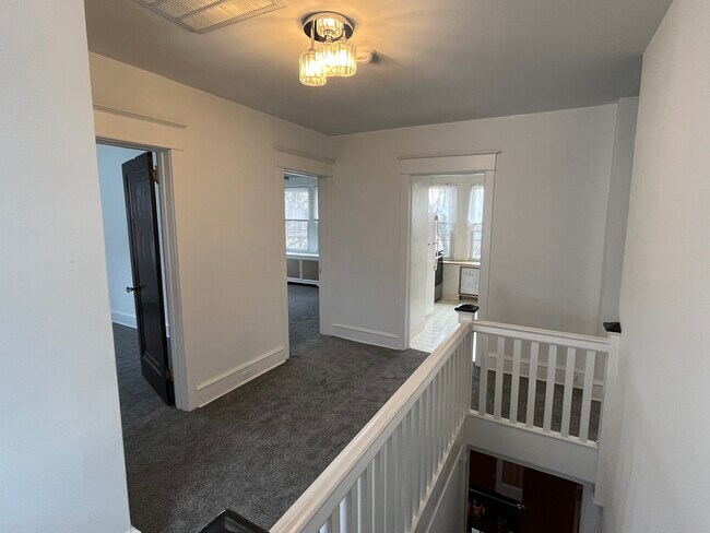 156 Columbus Ave unit 2nd Floor, Havertown, PA 19083 - photo 4