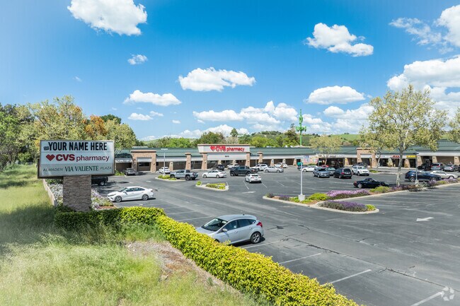 The convenient location of Almaden Via Valiente Plaza makes it a go-to spot for South San Jose residents.