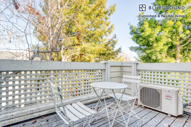 2147 Newhall St unit FL3-ID847, Santa Clara, CA 95050 - photo 4