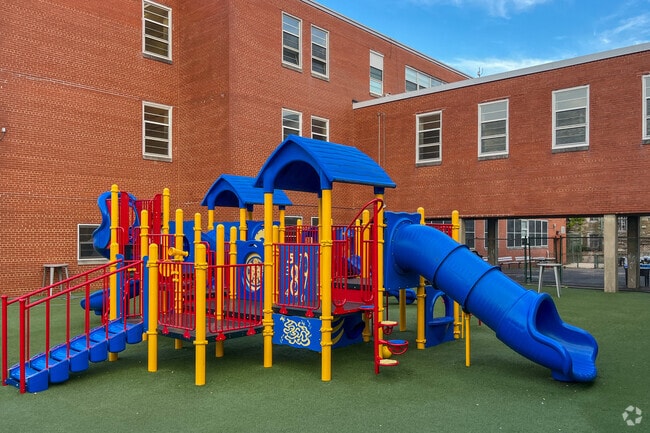 Whittier Elementary School