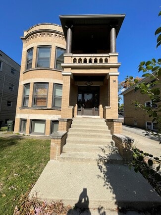 96 Pine Ave Unit 1, Riverside, IL 60546