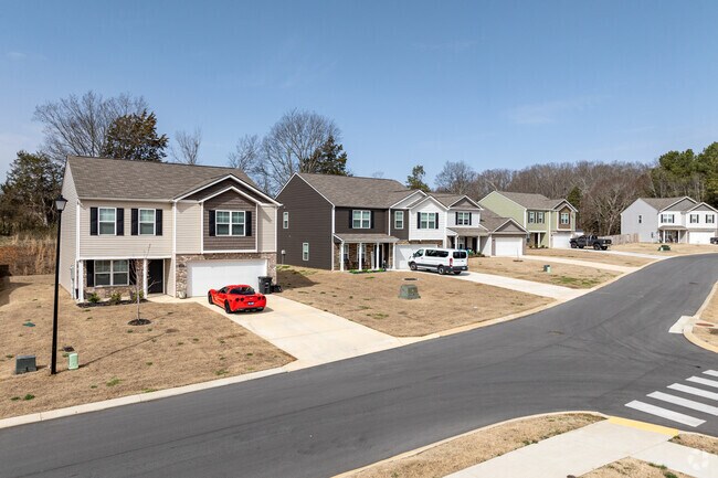New Colonial Revivals have begun popping up in new subdivisions around Athens.