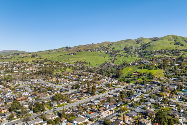 Overview of the charming East Foothills neighbourhood in San Jose, CA.