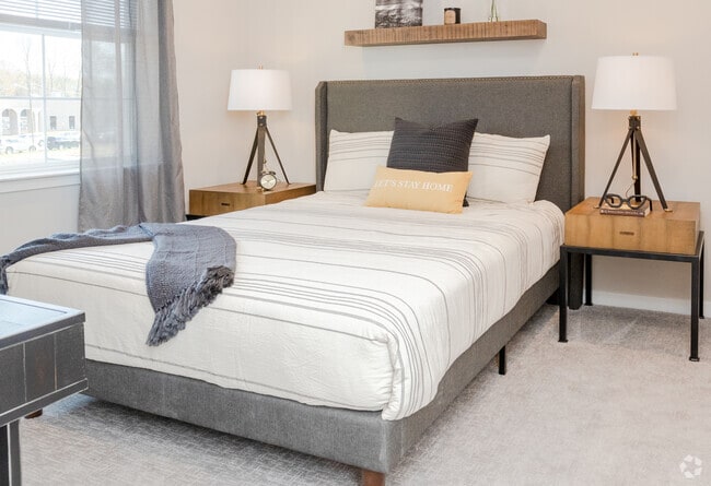 1 BR-1 BA 740 SF Bedroom