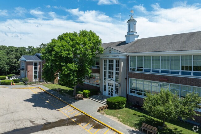 The Lawrence School hosts students in 7th and 8th grade.