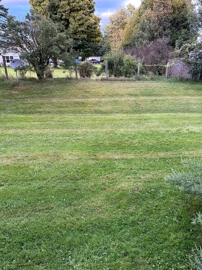 10 Lyon Ln, Essex Junction, VT 05452 - photo 4