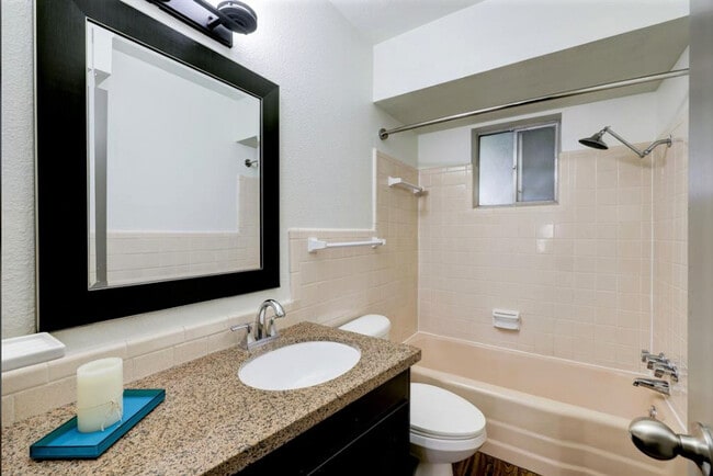 Marquee Uptown & Carriage Square, Houston, TX 77056 - photo 6