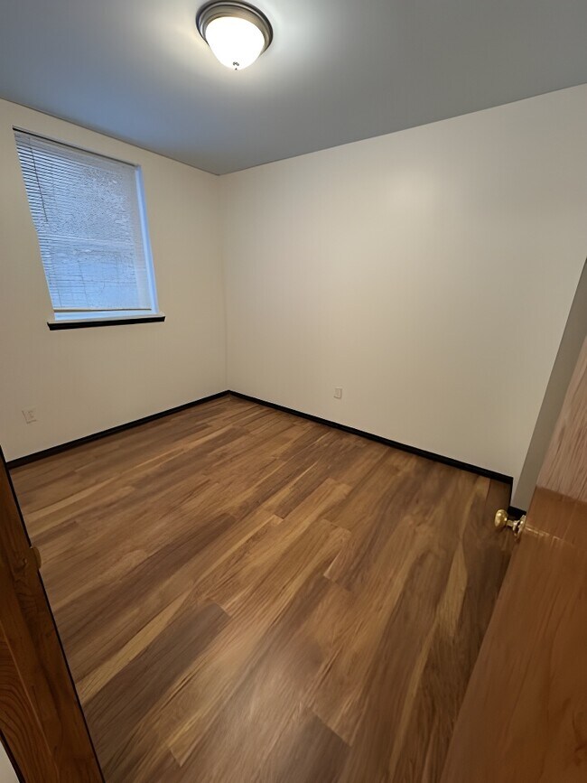 4501 N Campbell Ave unit Garden, Chicago, IL 60625 - photo 2