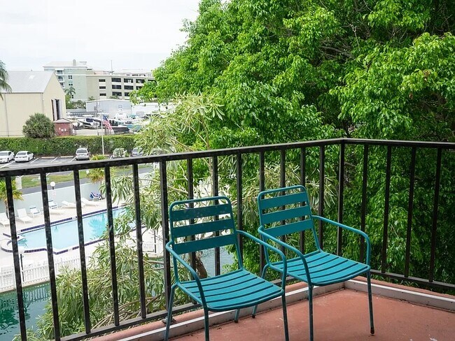 890 N Federal Hwy unit 406, Lantana, FL 33462 - photo 7