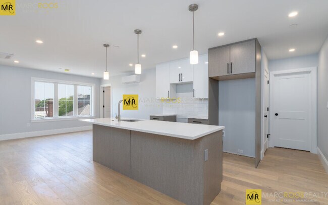 340 Market St, Brighton, MA 02135 - photo 6