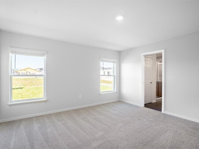 1315 Mottled Duck Ln, Lakeland, FL 33811 - photo 6