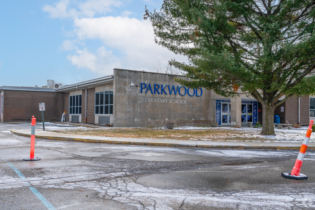 Parkwood Elementary School is located in Clarksville, IN.