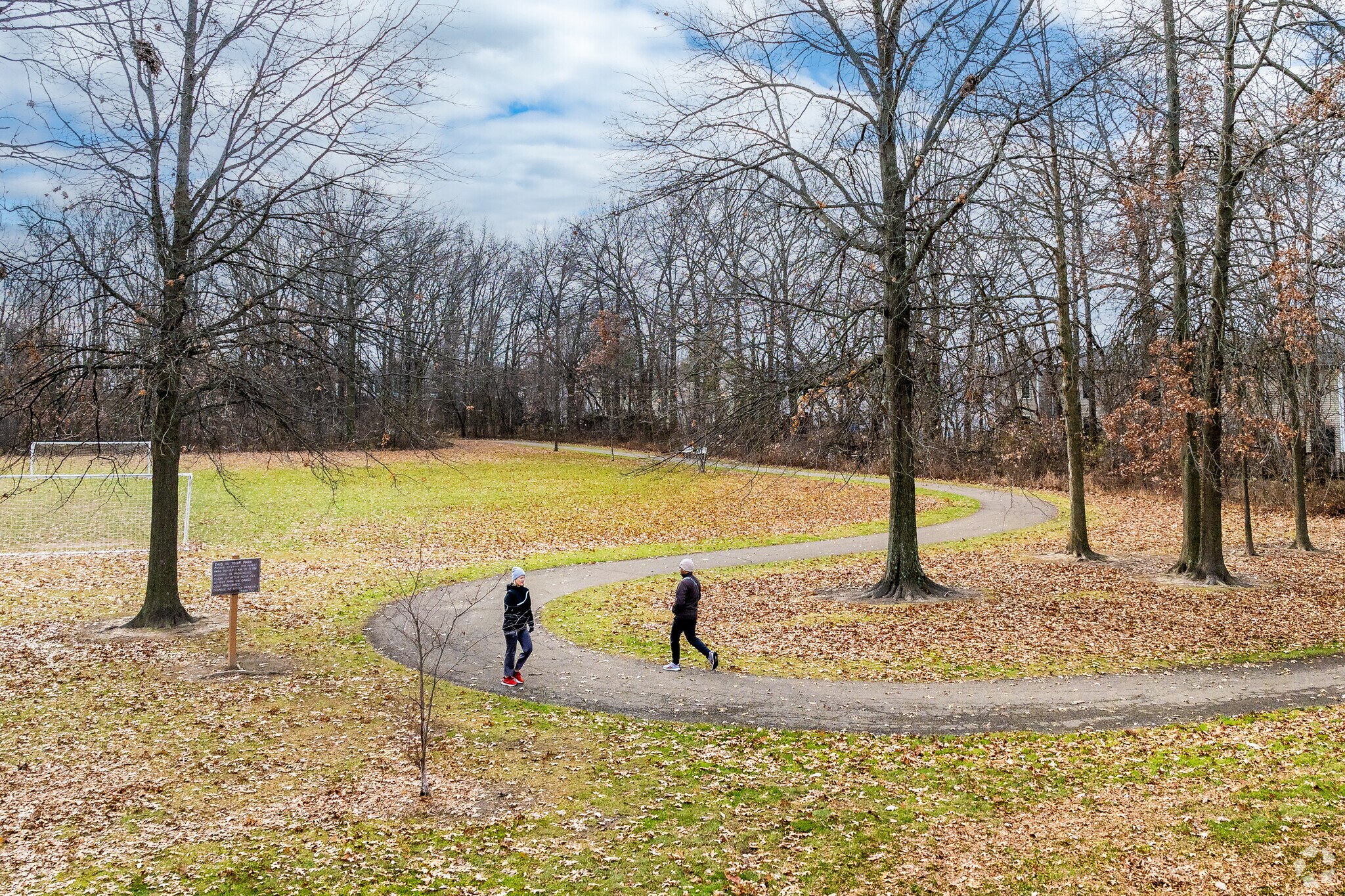 Lazelle Woods Park is conveniently located in the middle of Worthington Crossing.