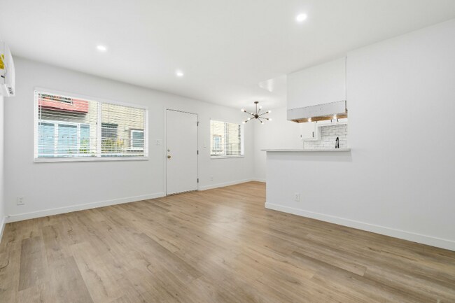 5549 Fulcher Ave unit 4, North Hollywood, CA 91601 - photo 7