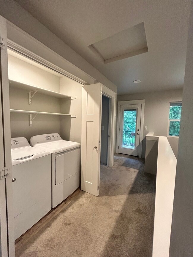 206 N Shasta Ave, Eagle Point, OR 97524 - photo 5