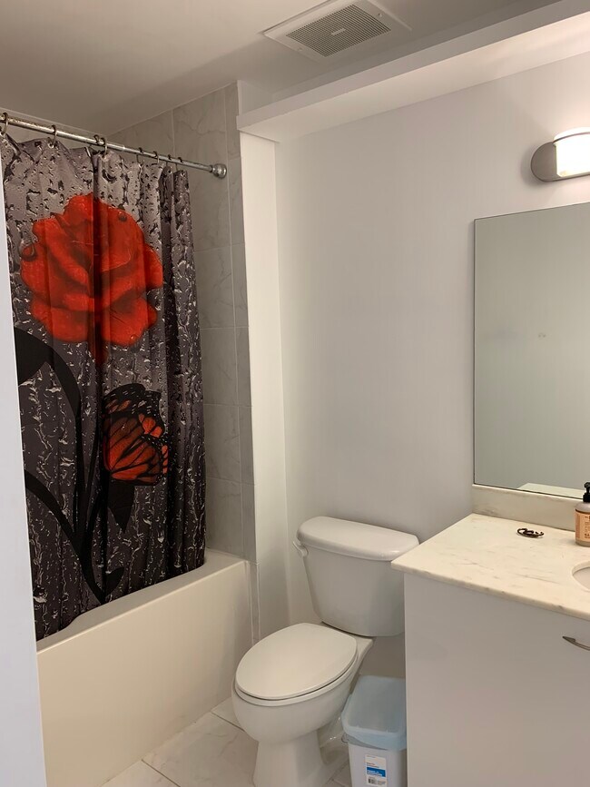 133 NE 2nd Ave unit 301, Miami, FL 33132 - photo 6