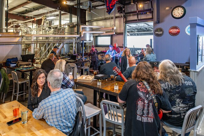 FigLeaf Brewing Co., near El Dorado-Williamsdale, hosts open mic nights and karaoke during the week.