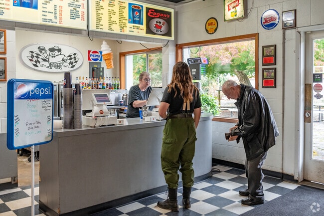 Eagan’s Drive In offers a retro dining experience with great coffee in Southeast Capitol.