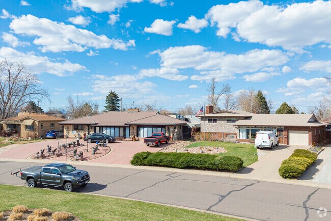 Stunning ranchers in Athmar Park, Denver, CO are not hard to come by.