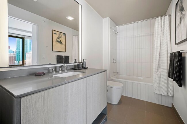 101 E Roosevelt Rd, Chicago, IL 60605 - photo 4