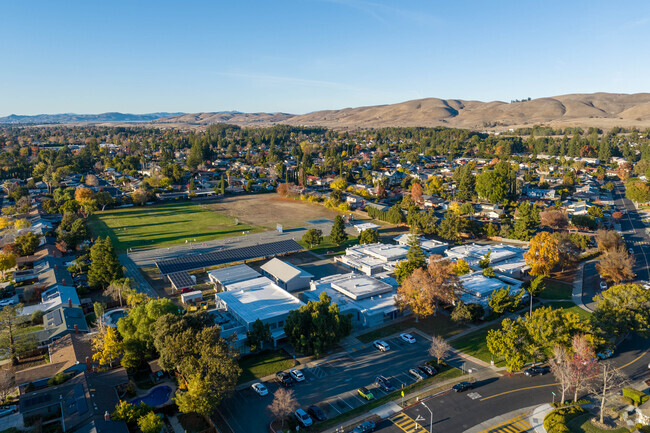 Silverwood Elementary School campus.