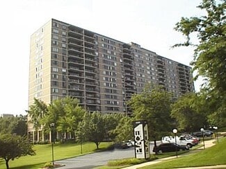 5500 Holmes Run Pkwy Unit 813, Alexandria, VA 22304