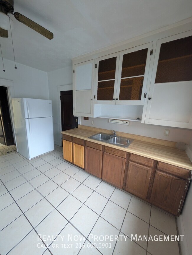 3431 W 91st St unit 2, Cleveland, OH 44102 - photo 5