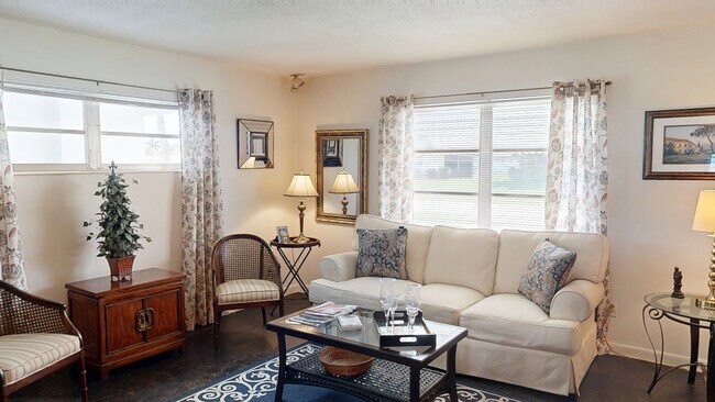 216 Rockcliff Ave, Lehigh Acres, FL 33936 - photo 2