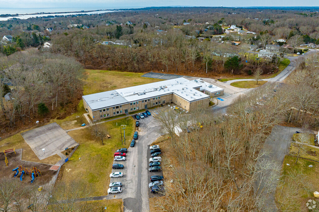 Dunn's Corners Elementary School is located in Westerly, Rhode Island.